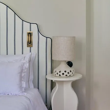 Отель Guestready - Picaria Living Quarters *